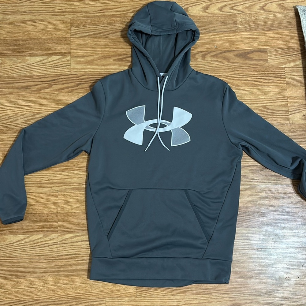Men’s under armour hoodie